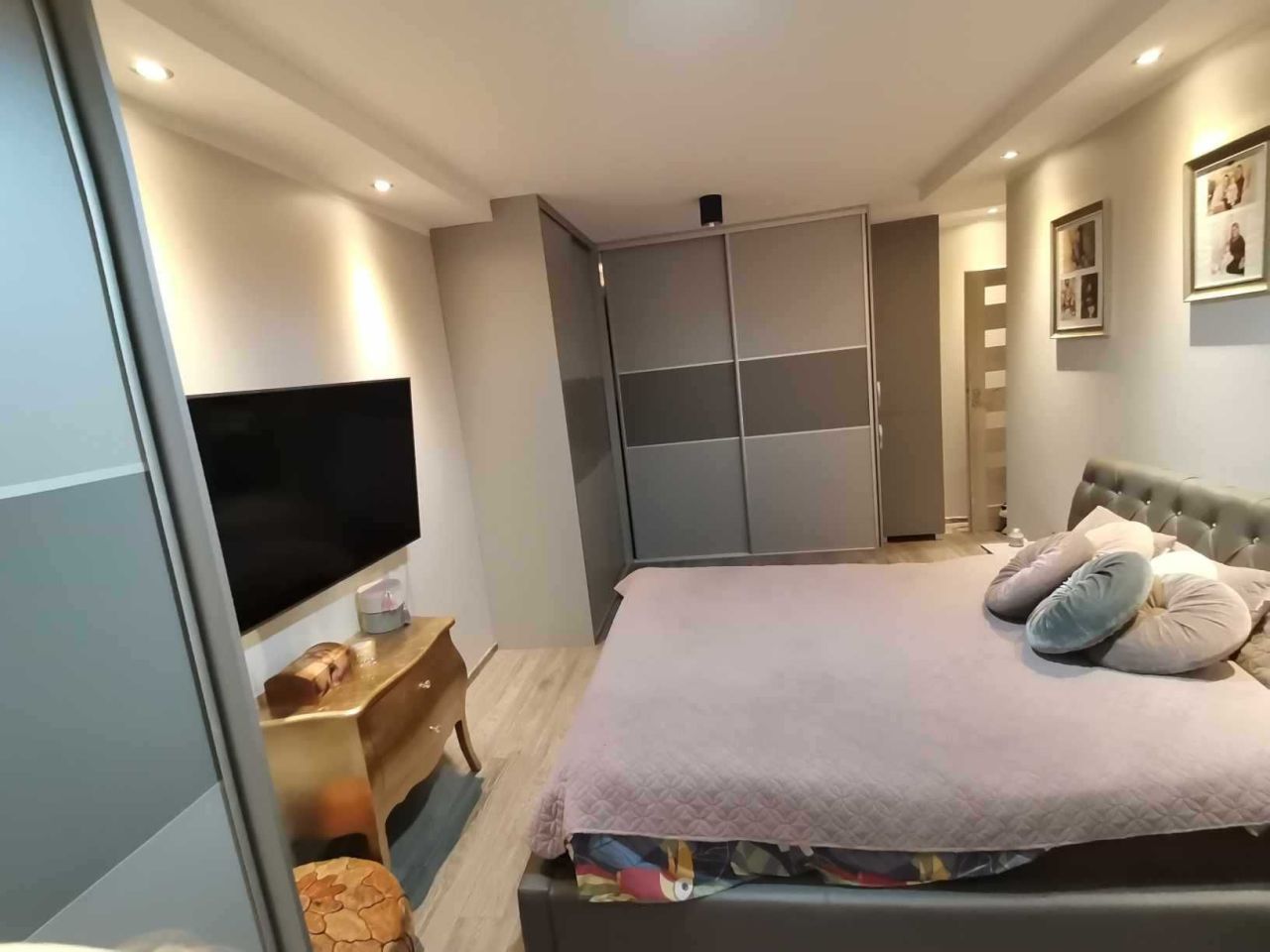 Mieszkanie 3-pokojowe Głogów Żarków Górny, ul. gen. Roweckiego "Grota". Zdjęcie 2