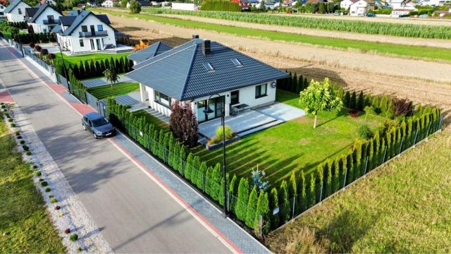 dom wolnostojący Czerniewice. Zdjęcie 1