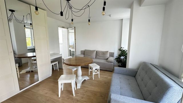 Mieszkanie 2-pokojowe Katowice, ul. Uniwersytecka. Zdjęcie 2