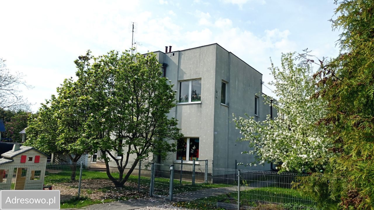 dom wolnostojący, 8 pokoi Grodzisk Mazowiecki, ul. Dworska