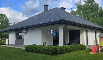 dom wolnostojący Moszczenica