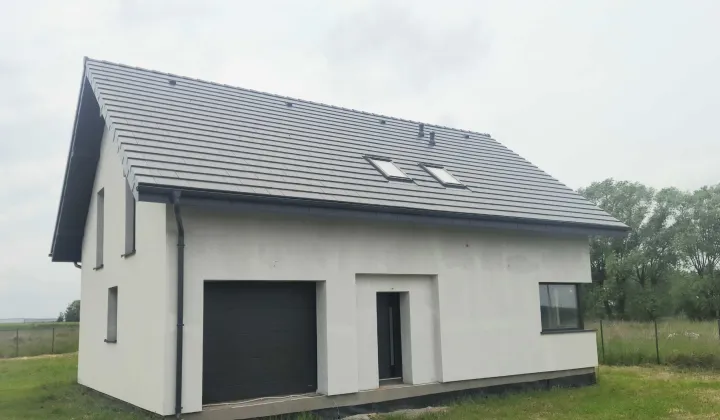 dom wolnostojący Kowalew, ul. Zacisze