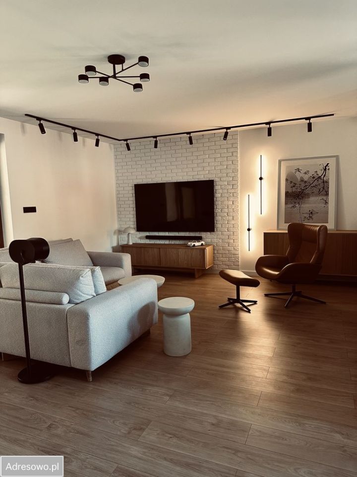 dom wolnostojący, 4 pokoje Lesznowola. Zdjęcie 2