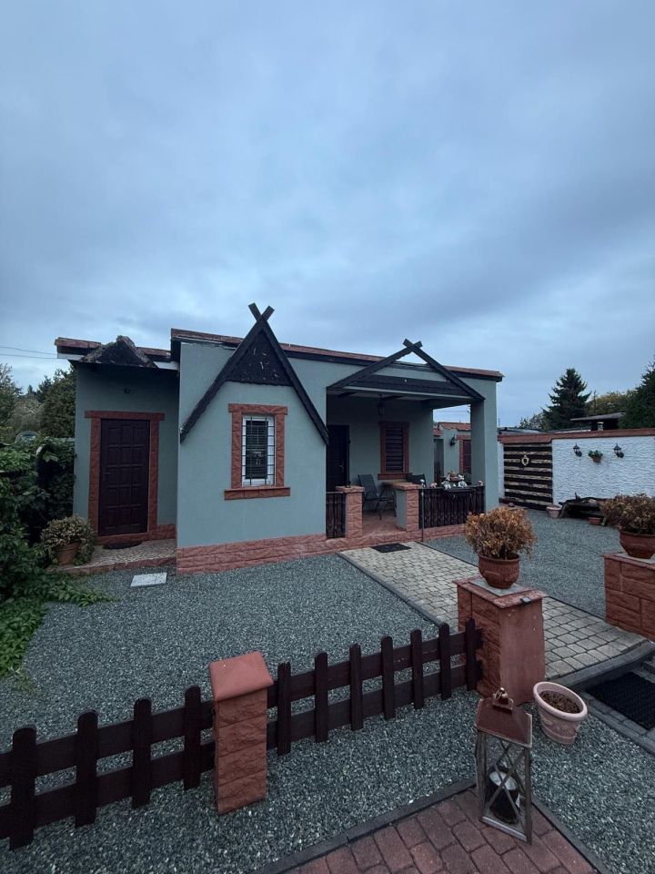 dom letniskowy Chorzów. Zdjęcie 1