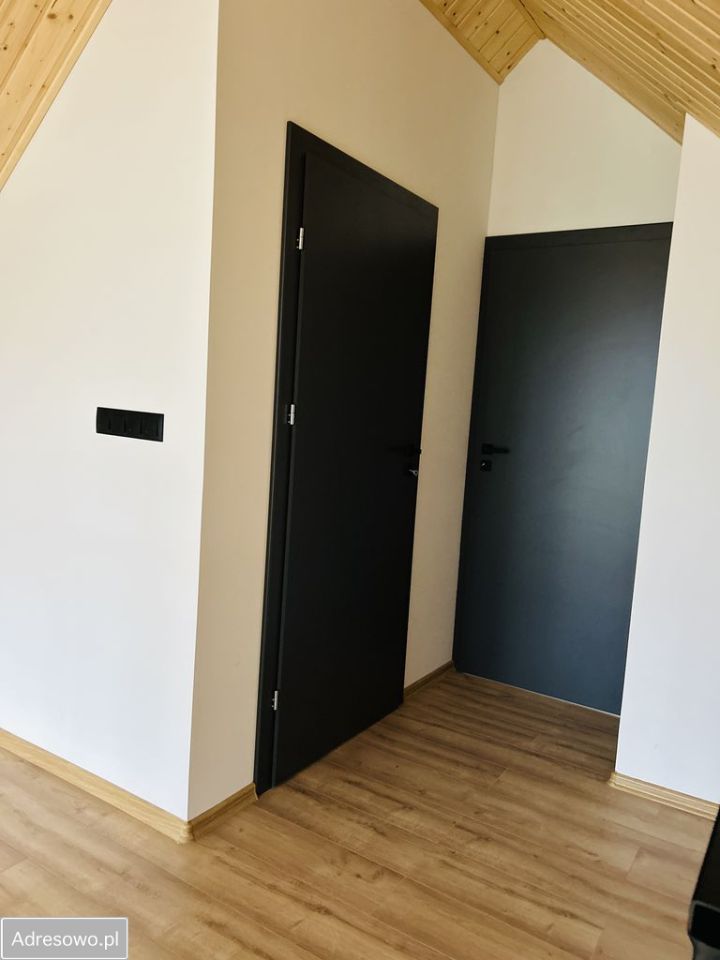 dom wolnostojący, 4 pokoje Lipnica. Zdjęcie 16