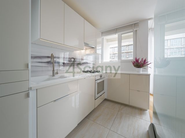 Mieszkanie 3-pokojowe Warszawa Śródmieście, ul. Mordechaja Anielewicza. Zdjęcie 9