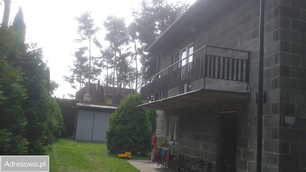 dom wolnostojący, 6 pokoi Międzyborów. Zdjęcie 2