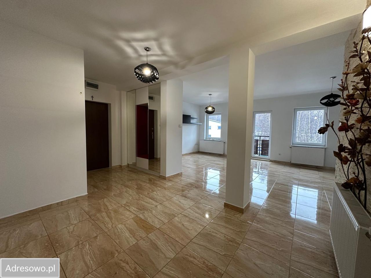 Mieszkanie 5-pokojowe Klecza Dolna, ul. Przy Młynie. Zdjęcie 1