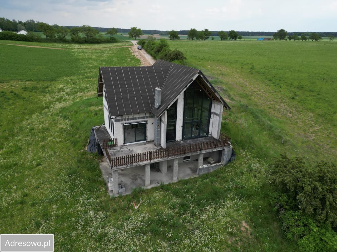 dom wolnostojący, 9 pokoi Łysinin. Zdjęcie 14