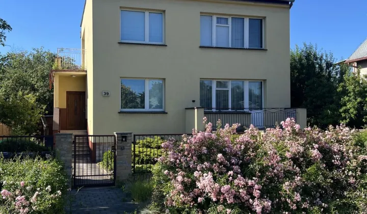 dom wolnostojący, 5 pokoi Wrocław Wojszyce, ul. Parafialna