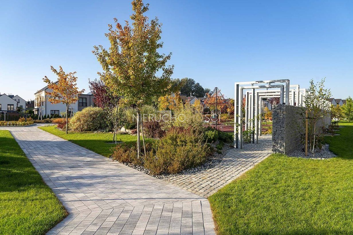 Mieszkanie 5-pokojowe Wilczyce. Zdjęcie 4