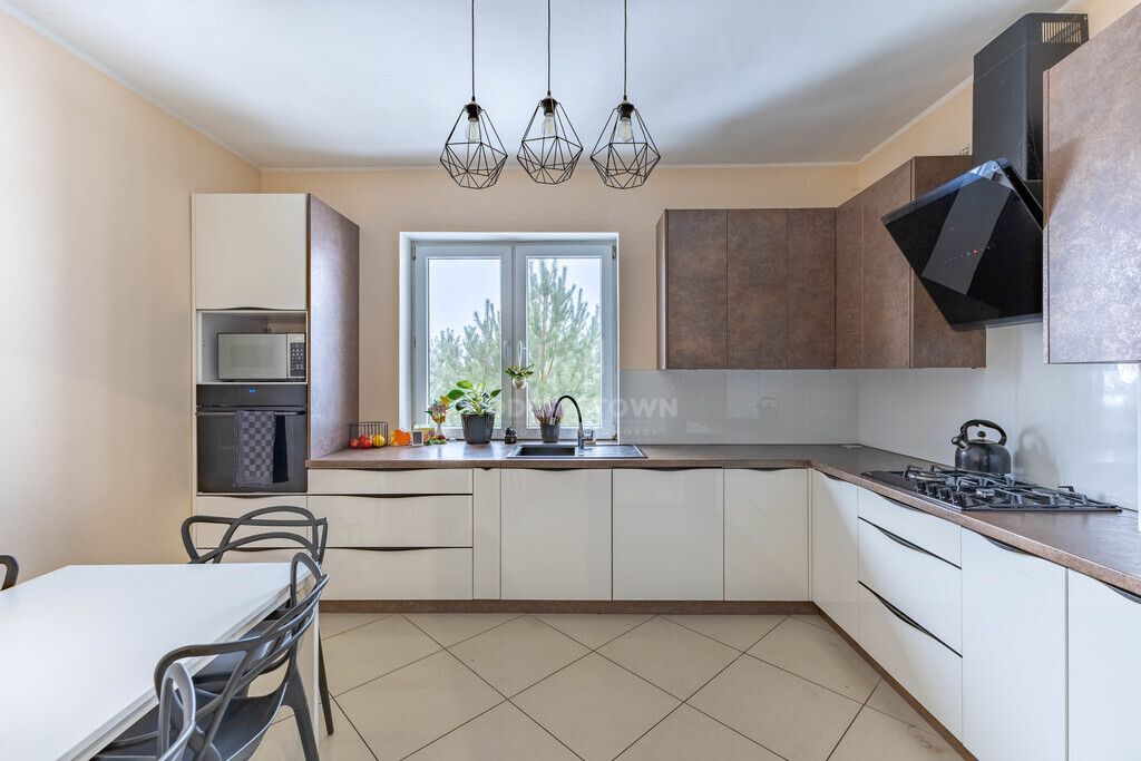 Mieszkanie 3-pokojowe Nowe Grabie. Zdjęcie 3