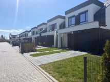 dom szeregowy Stary Sławacinek. Zdjęcie 1