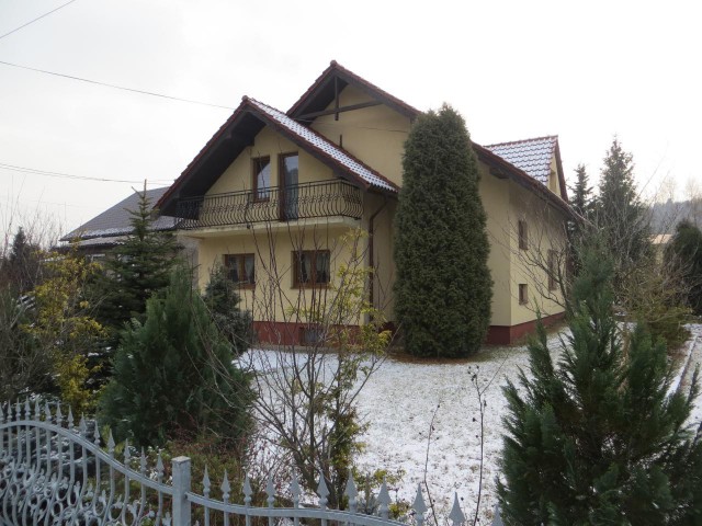 dom wolnostojący, 4 pokoje Chechło, ul. Kluczewska. Zdjęcie 1