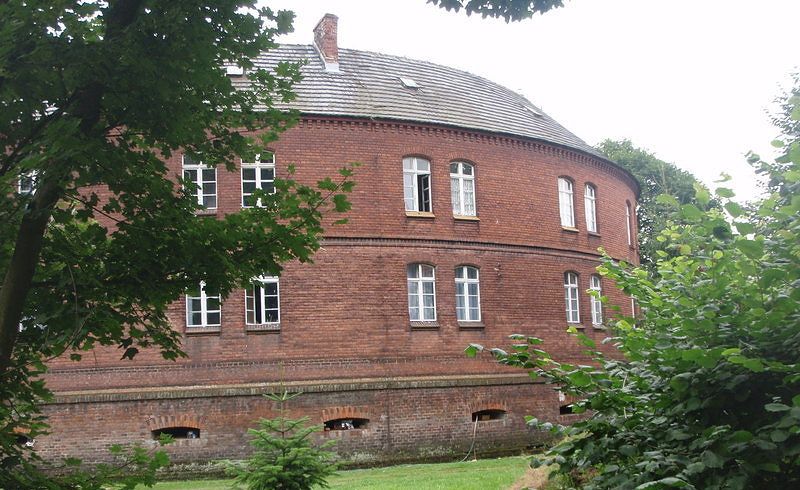 dom wolnostojący, 18 pokoi Kędzierzyn-Koźle Koźle, ul. Wyspa. Zdjęcie 5