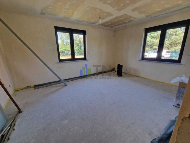 dom wolnostojący, 5 pokoi Chrząstawa Wielka. Zdjęcie 4