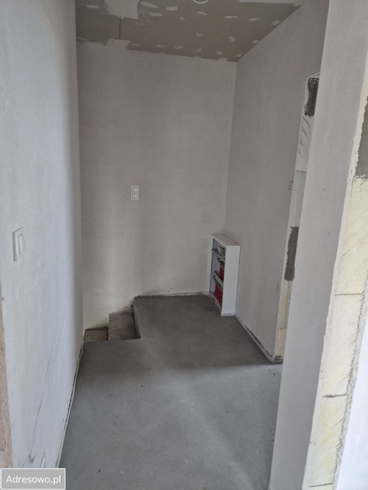 bliźniak, 4 pokoje Nowa Dąbrowa. Zdjęcie 9