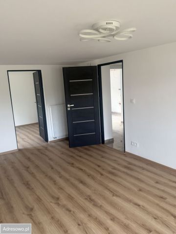 dom wolnostojący, 4 pokoje Pogwizdów. Zdjęcie 1