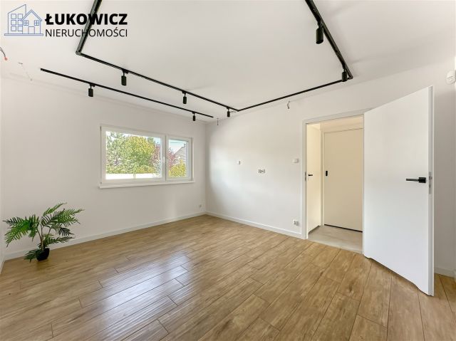 dom wolnostojący, 4 pokoje Pisarzowice. Zdjęcie 18