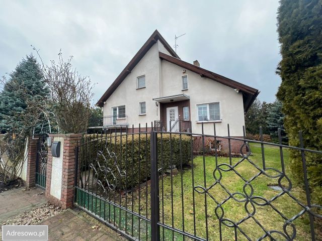 dom wolnostojący, 6 pokoi Piekary, ul. Jagodowa. Zdjęcie 1