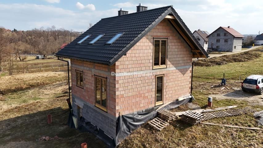 dom wolnostojący, 4 pokoje Zawada. Zdjęcie 9