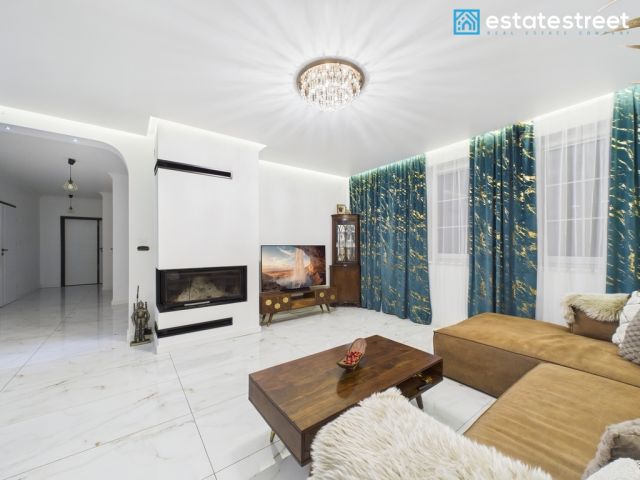 dom wolnostojący, 5 pokoi Leszczawa Dolna. Zdjęcie 1