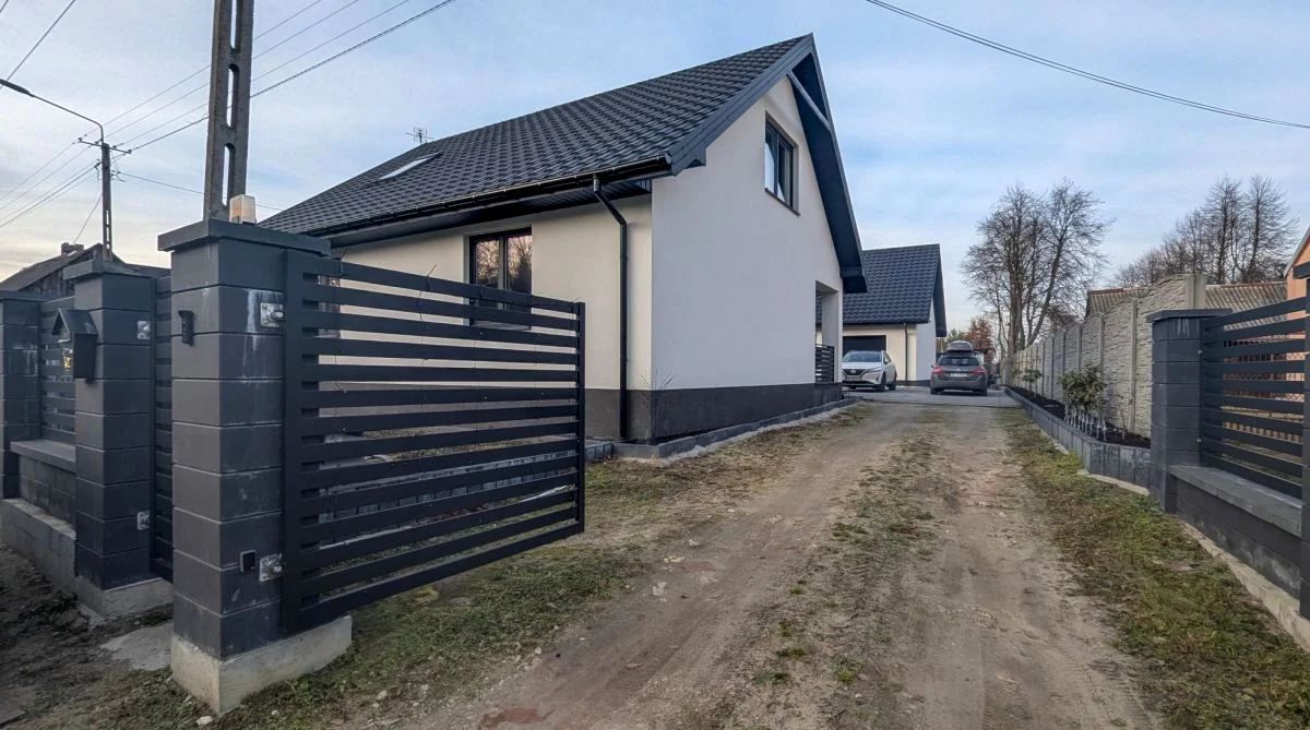 dom wolnostojący, 5 pokoi Chinków. Zdjęcie 8