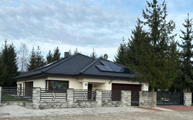 dom wolnostojący, 4 pokoje Gorzyca. Zdjęcie 1