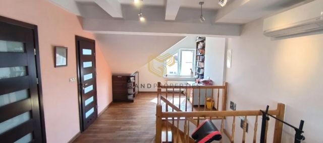 dom szeregowy, 6 pokoi Warszawa Wawer. Zdjęcie 9