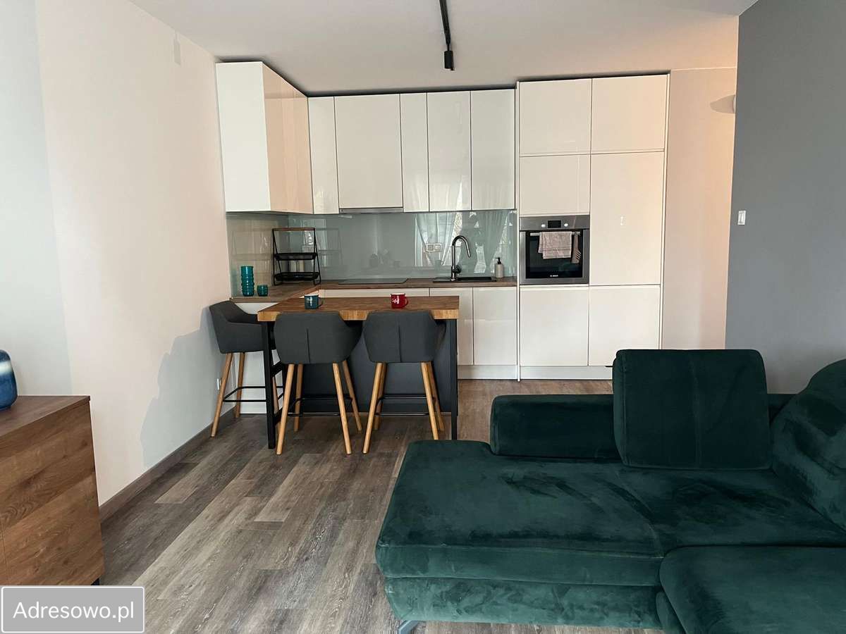 Mieszkanie 3-pokojowe Warszawa Praga-Południe, ul. Żupnicza. Zdjęcie 2