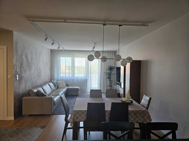 Mieszkanie 3-pokojowe Tomaszów Mazowiecki Niebrów. Zdjęcie 1