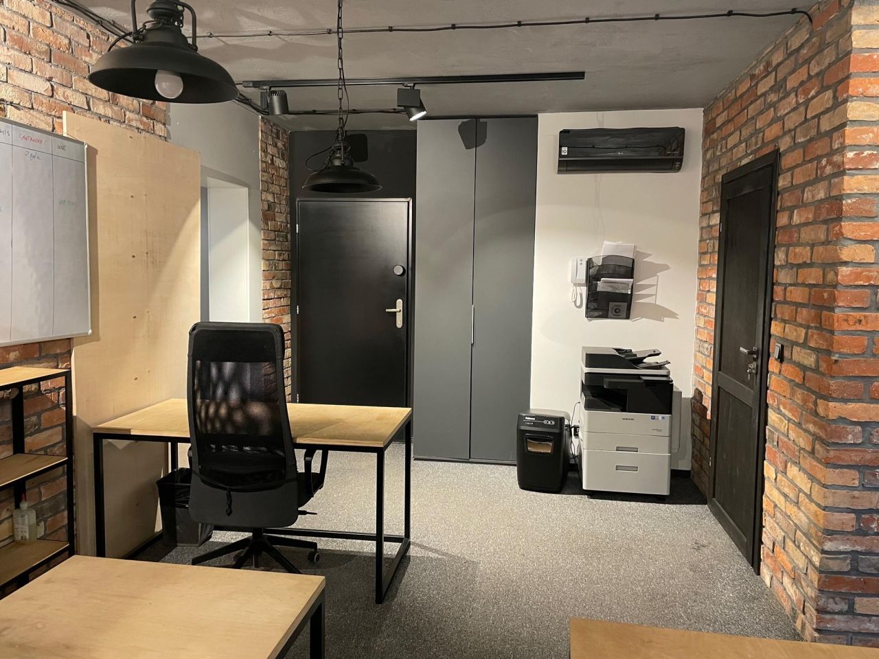 Mieszkanie 3-pokojowe Wrocław Stare Miasto, ul. gen. Władysława Sikorskiego. Zdjęcie 2