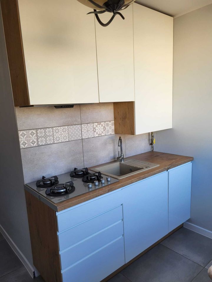 Mieszkanie 4-pokojowe Brzeg Dolny Warzyn, ul. Juliusza Słowackiego. Zdjęcie 2