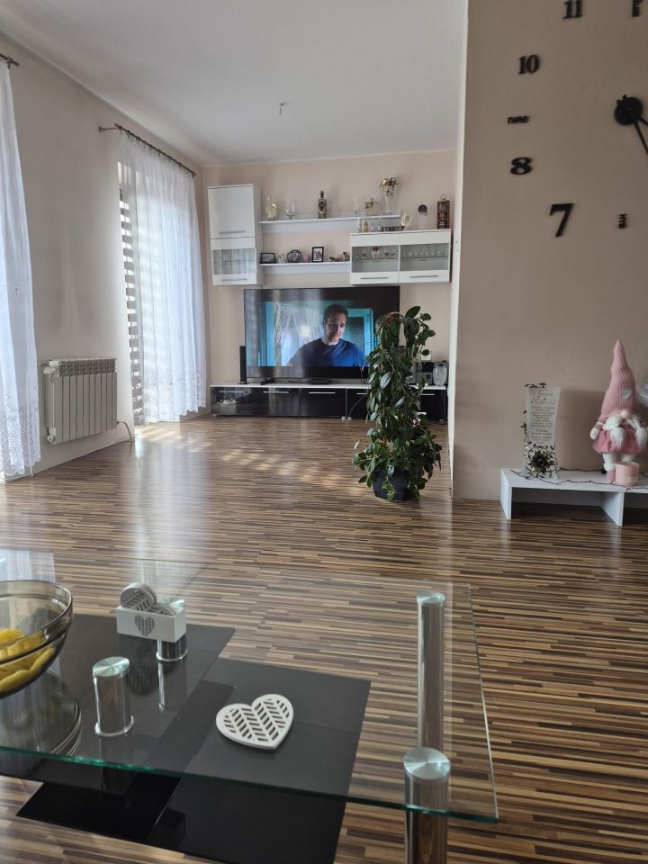 dom szeregowy, 7 pokoi Koluszki Zieleń, ul. Witosa. Zdjęcie 1