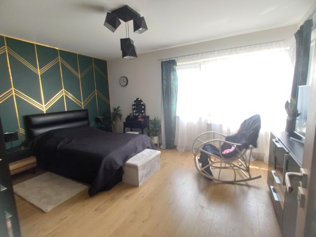 dom szeregowy, 6 pokoi Rzeszów Budziwój, ul. ks. Kazimierza Guzego. Zdjęcie 1