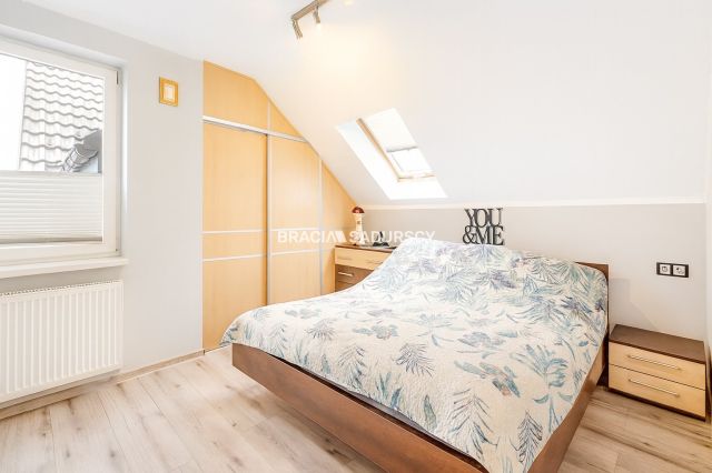 dom wolnostojący, 5 pokoi Wieliczka Krzyszkowice, ul. Modrzewiowa. Zdjęcie 4