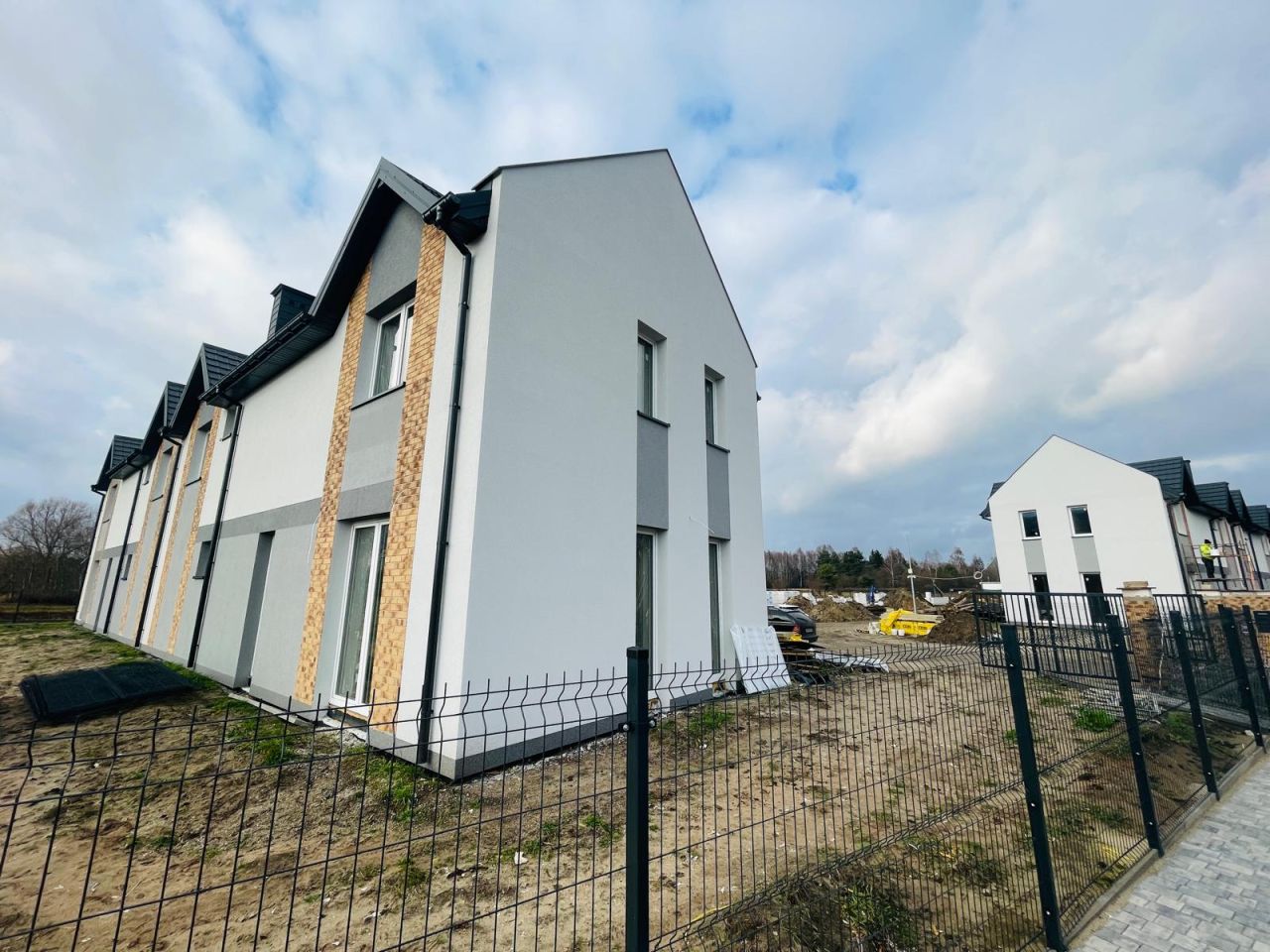 dom szeregowy, 5 pokoi Krzewina. Zdjęcie 6