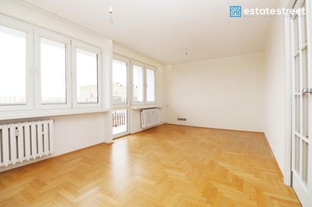 Mieszkanie 3-pokojowe Kraków Bieżanów, ul. Erazma Jerzmanowskiego. Zdjęcie 2