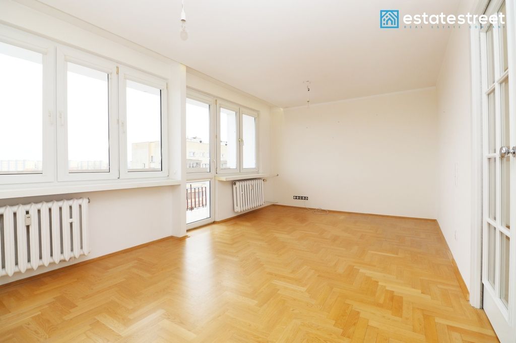 Mieszkanie 3-pokojowe Kraków Bieżanów, ul. Erazma Jerzmanowskiego. Zdjęcie 2