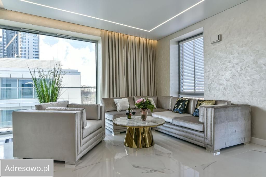 Mieszkanie 3-pokojowe Gdynia Śródmieście, ul. Arkadiusza Rybickiego. Zdjęcie 1