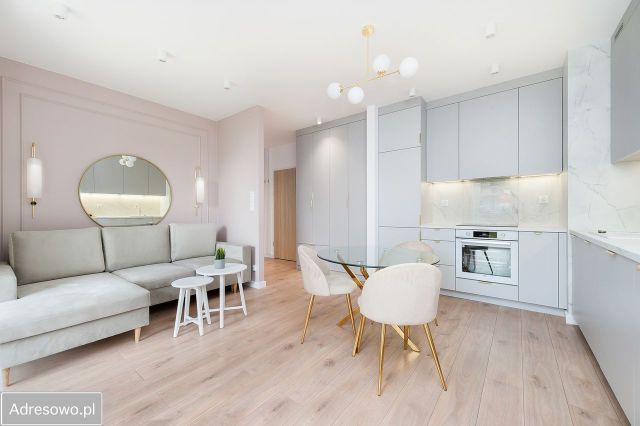 Mieszkanie 2-pokojowe Kraków Kobierzyn, ul. dr. Jana Piltza. Zdjęcie 1