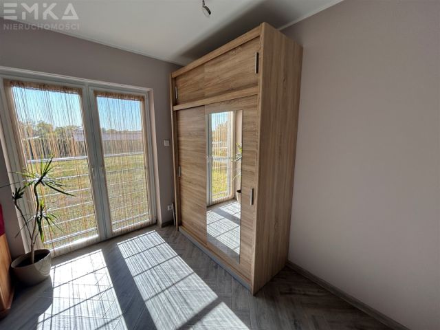 dom wolnostojący, 5 pokoi Komaszyce. Zdjęcie 18