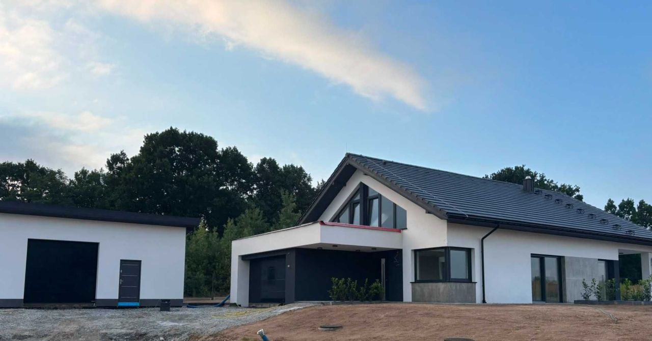 dom wolnostojący, 3 pokoje Olszany. Zdjęcie 1