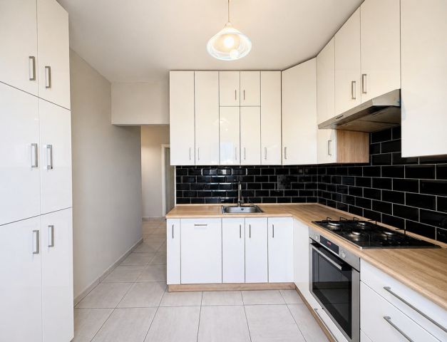 Mieszkanie 5-pokojowe Rzeszów, al. prof. Adama Krzyżanowskiego. Zdjęcie 2