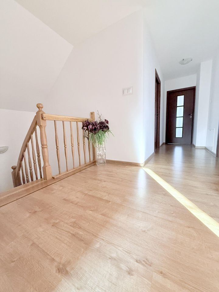 dom wolnostojący, 5 pokoi Chmielew. Zdjęcie 5