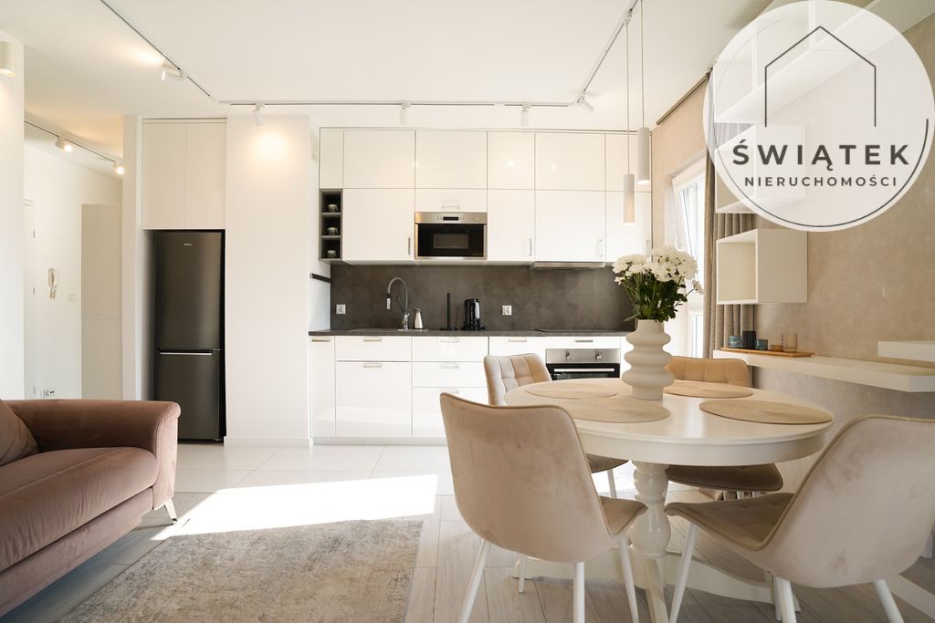 Mieszkanie 3-pokojowe Toruń, ul. Polskiego Czerwonego Krzyża