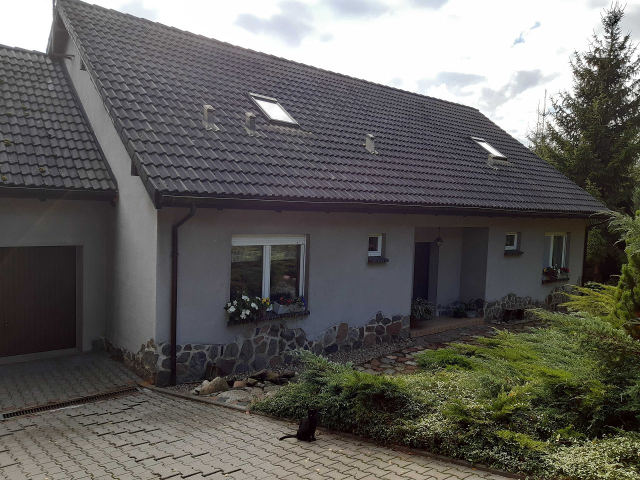 dom wolnostojący Żałe