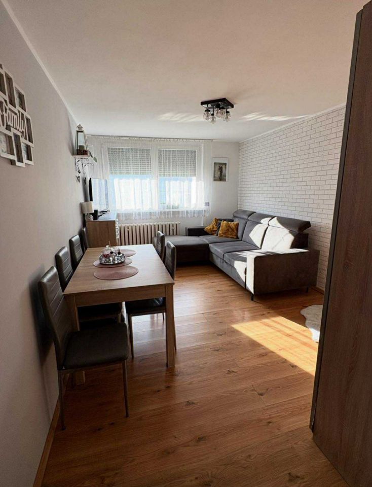 Mieszkanie 3-pokojowe Tomaszów Bolesławiecki, Tomaszów Bolesławiecki. Zdjęcie 4