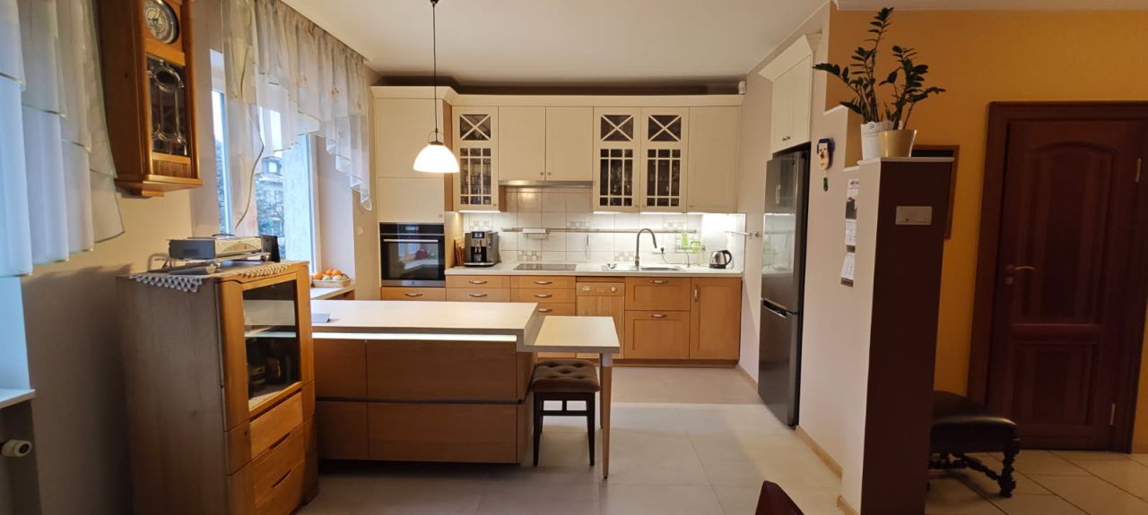 dom szeregowy, 4 pokoje Łódź Radogoszcz, ul. Liściasta. Zdjęcie 2