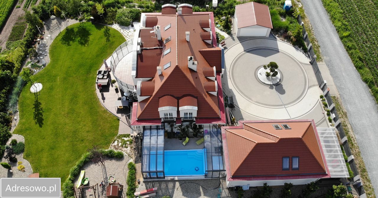 dom wolnostojący, 10 pokoi Żerniki Wrocławskie. Zdjęcie 18